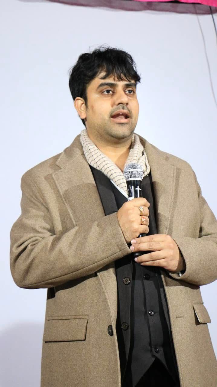 Mr. Atul Bhaskar COO of Suresh Gyan Vihar University giving a positive review for Hotel Imperial Palace Jaipur.